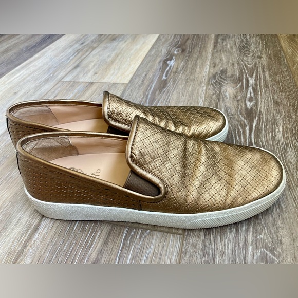 Vince Camuto Gold Loafer 9 - Picture 1 of 9